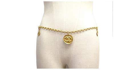 Medaillon Vintage Chanel Belt Chain Medallion Logo Cc In Gold Metal