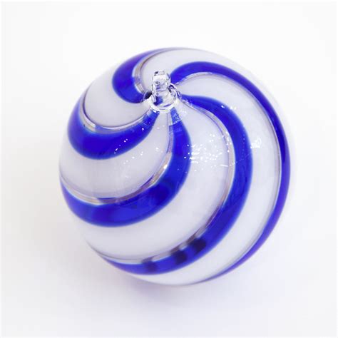 The Most Colorful And Elegant Christmas Baubles Are Made In Murano Glass By