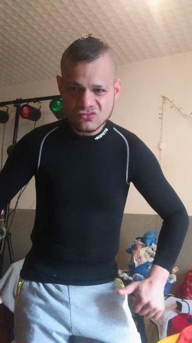 Gay Un Homme Ans Tenay Je Suis Gay Circoncis Versa