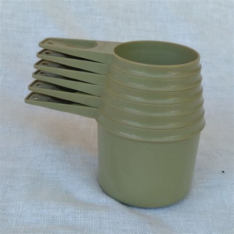 Tupperware Measuring Cups Set Of Six Olive Green Nesting Measuring Cups