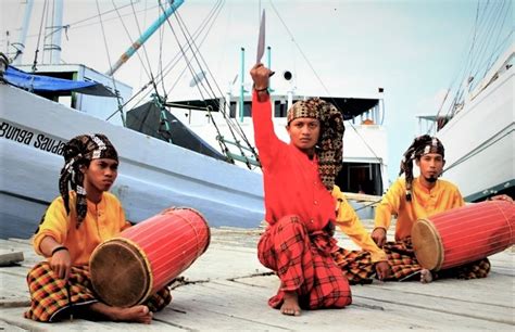 Angngaru Tradisi Lisan Masyarakat Gowa Untuk Bersumpah Turisian