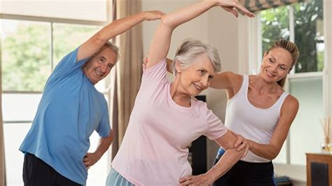 Hiring Personal Trainers Can Help Seniors Meet Fitness Goals