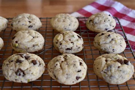 Cannoli Cookies - This Italian Kitchen