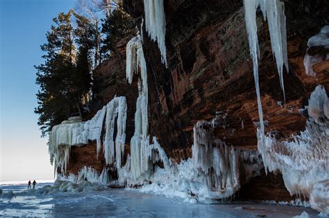 Deep Freeze Reveals Majesty Of Wisconsin Ice Caves Ice Cave Lake Superior Bayfield