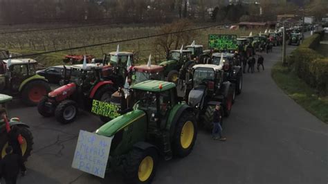 MISE A JOUR Agriculteurs blocages du Brezet et de l A75 prévus ce