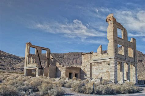 Rhyolite Ghost Town In Nevada The Complete Guide