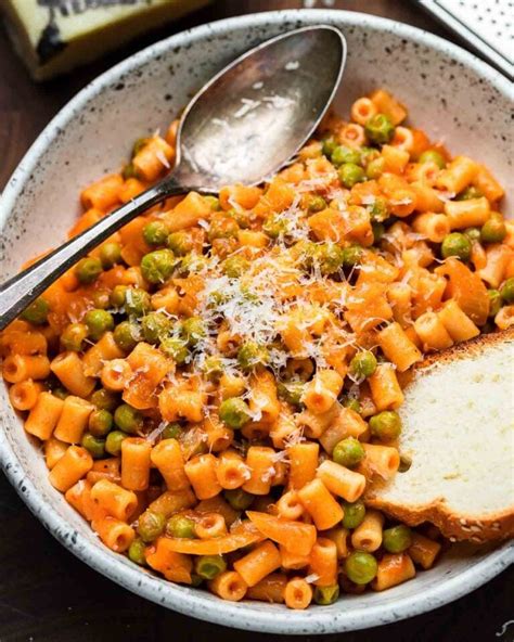 Pasta And Peas In Red Sauce Sip And Feast