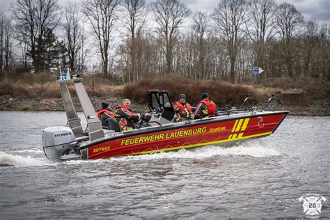 Kein Aprilscherz Das Neue Boot Ist Da Freiwillige Feuerwehr Lauenburg