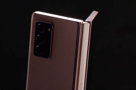 Samsung Galaxy Z Fold 2 Le Nouveau Smartphone Pliable S Annonce