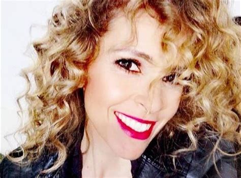 Morreu A Cantora Claudisabel Quinto Canal