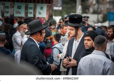 Jewish Hasid Traditional Clothes Long Payos库存照片698842246 | Shutterstock