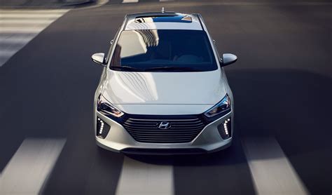 New Hyundai Ioniq 2021 Hybrid Photos Prices And Specs In Oman