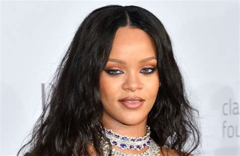 Rihanna Suing Father Over Use Of Fenty Brand Name For Business