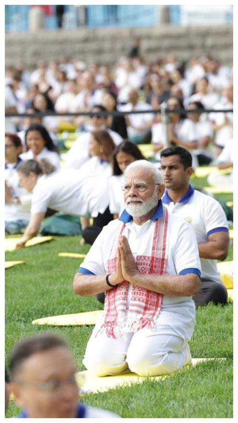 In Pics Pm Modi Leads Yoga Day Celebrations At Un Hq In New York