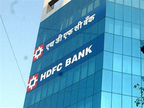 Hdfc Bank Shares Trade Flat After Rbi Imposes Rs 10 Crore Penalty