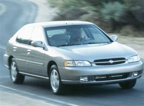 1999 Nissan Altima Price, Value, Ratings & Reviews | Kelley Blue Book