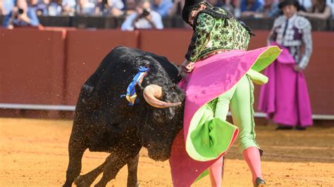 Morante Roca Rey Y Castella Levantan El Tel N De La Temporada En La