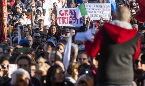 C è un focolaio di Covid tra i No Green pass di Trieste