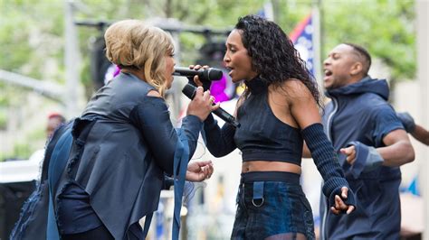 TODAY loves the '90s, thanks to TLC and Naughty by Nature performances ...