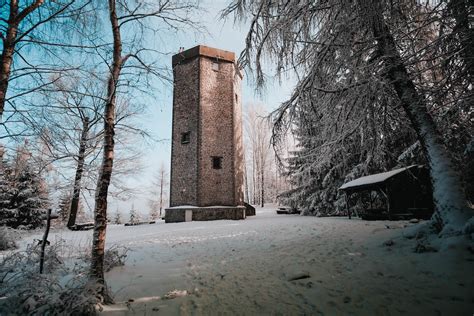 Z Dobříše na Studený vrch Brdy a Podbrdsko Turistický portál