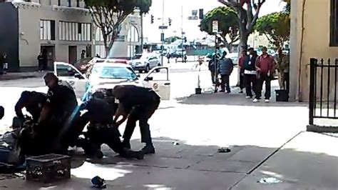 Los Angeles Shooting Video Shows Police Officers Fatally Shooting Man After Struggle Abc News