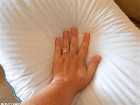 Comfort Revolution Hydraluxe Cooling Pillow Review Bullocks Buzz