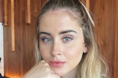 Valentina Ferragni Dice No Ai Filtri Si Mostra In Intimo E Celebra Il