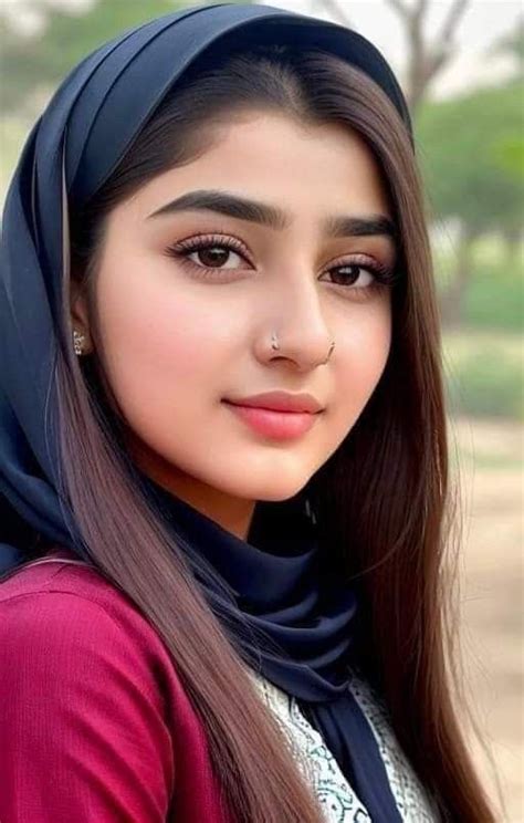 Pin By Ameen Nabi 12 On Makeup 12 Beautiful Girls Beautiful Blonde Girl Beautiful Women Pictures