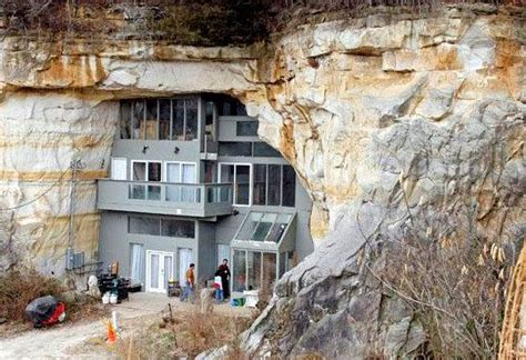 Stunning Homes Built Into Nature Underground Homes Unusual Homes