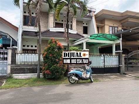 Rumah Mewah Komplek Kawaluyaan Indah Soekarno Hatta Kota Bandung