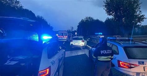 Incidente Sulla A Sei Feriti E Diversi Chilometri Di Coda