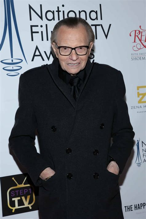 Larry King Files For Divorce From Wife Of 22 Years Making Her His 7th