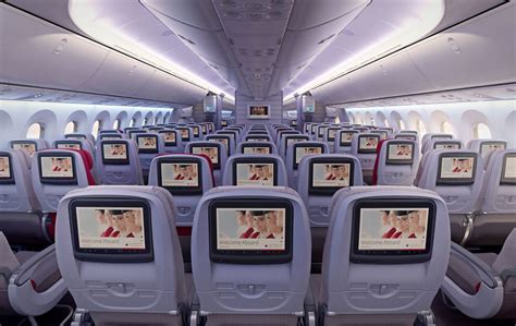 Photos: Royal Jordanian Boeing 787 Dreamliner interior cabin business ...