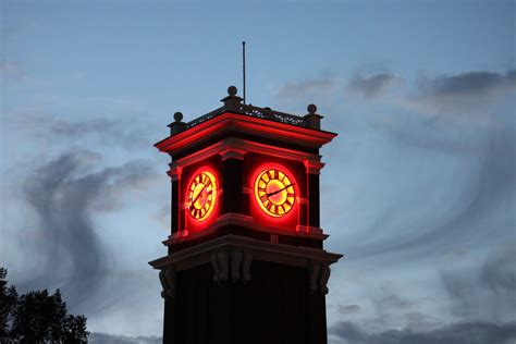 Imagine And Capture Bryan Clock Tower Washington State Universitys