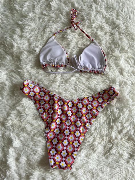 Bikini Malla Rosa Dise O Flores Blancas Saldos Vip Tienda Virtual