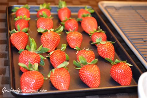 Chocolate Covered Strawberries Little Love Bites Grabandgorecipes