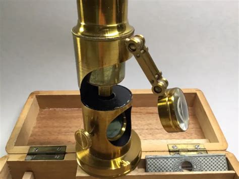 MICROSCOPE ANCIEN INSTRUMENT optique en Laiton Vernis XIXè siècle EUR