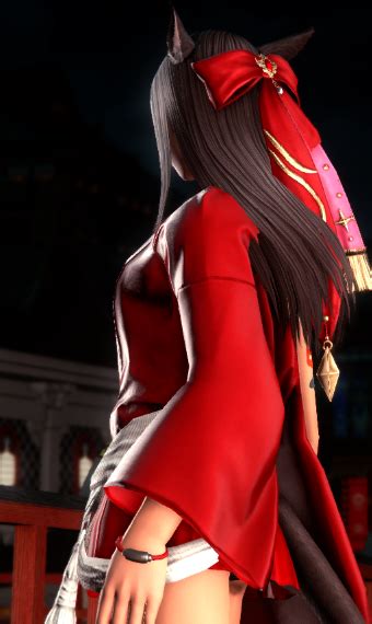 Lady In Red Eorzea Collection