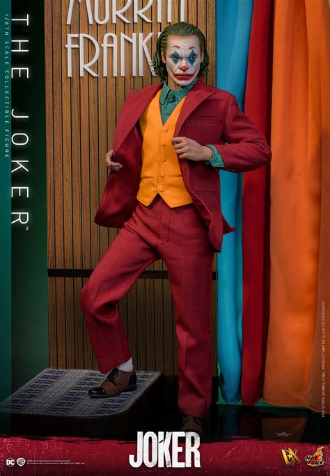 Hot Toys Joker Th Scale The Joker Collectible Figure