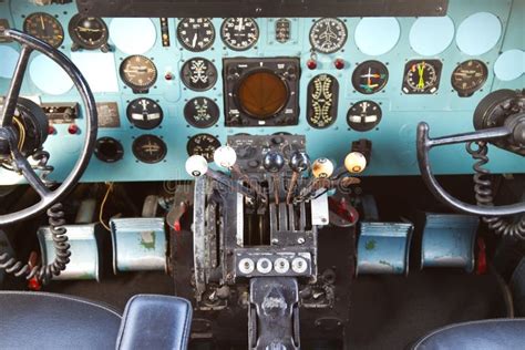 Douglas DC 3 Cockpit Layout