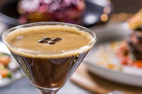 How To Make An Espresso Martini With Baileys The Proud Italian