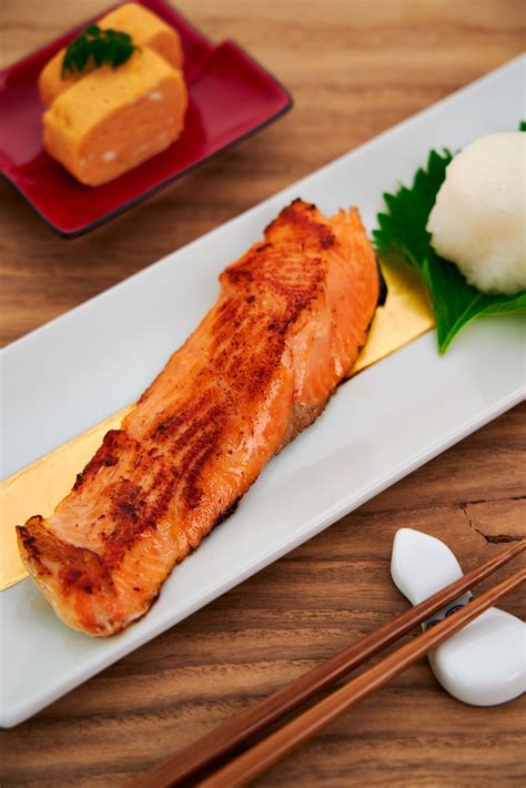 Japanese Breakfast Salmon Shiozake 塩鮭 Salted Salmon