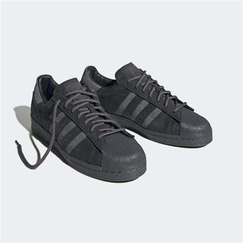 아디다스 오리지널스 슈퍼스타 카본 그레이 IG2474 ADIDAS ORIGINALS 슈프라이즈