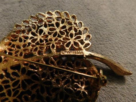 Vintage S Mamselle Gold Tone Leaf Brooch Pin Gem