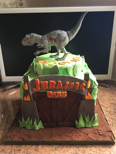 Jurassic Park Cake Jurassic Park Birthday Jurassic Park Birthday Party Dinosaur Themed