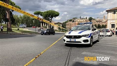 Blocco Traffico Roma Niente Auto Nella Fascia Verde Oggi Marzo