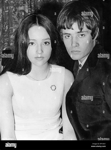 Olivia Hussey Leonard Whiting Hi Res Stock Photography And Images Alamy