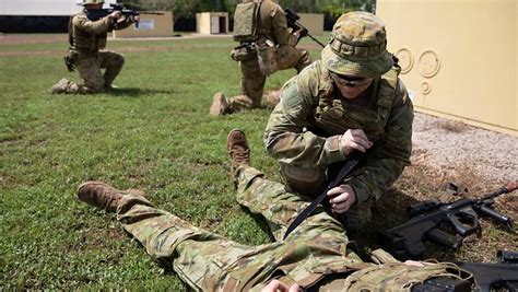 Adf Soldiers Fly Out To Train Ukrainian Recruits Defence Connect