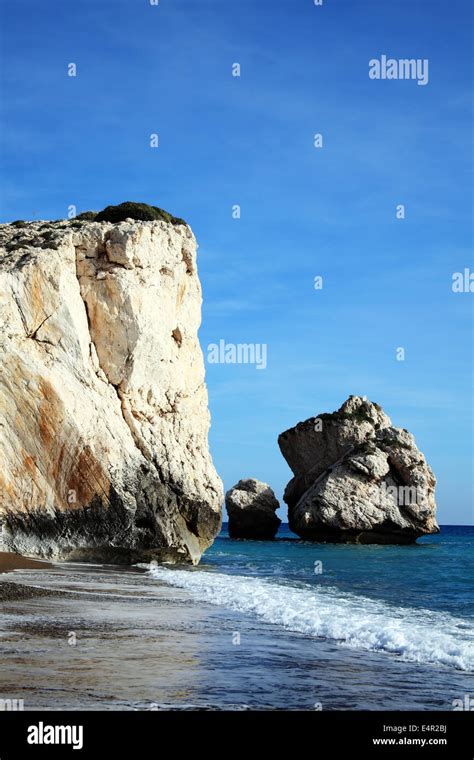 Rock Of Aphrodite Petra Tou Romiou The Birthplace Of Aphrodite The