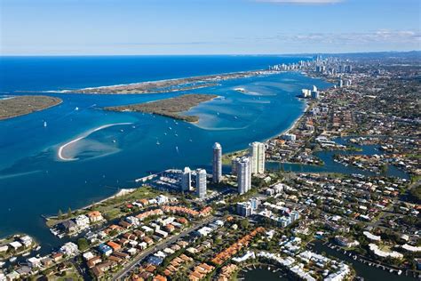 Broadwater Holiday Accommodation Gold Coast Silvershore Apartments